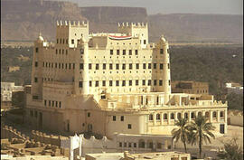 
Chemins vers l'Orient, Yémen. Seyoun, palais de l'ancien sultan trasformé en musée, région Hadra...
